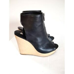 Simply Vera Wang Black Leather Front‑Zip Open‑Heel Gothic Wedge Sandal Women 7.5